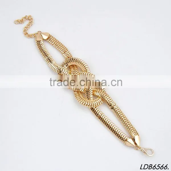 Twist Gold Chunky Snake Chain Bracelet photo-2
