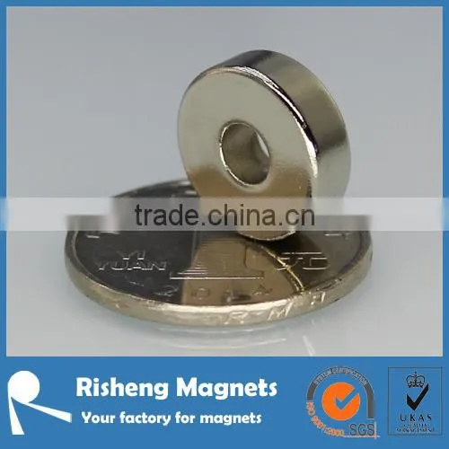 Toroid D15 x 5mm With a 5mm Hole Radially Magnetized Magnet