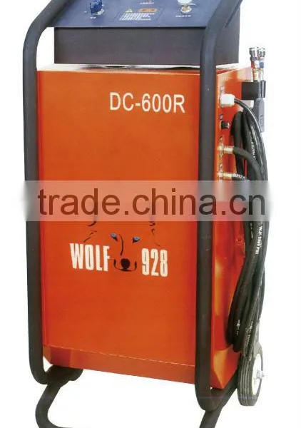 Engine cooling system cleaner