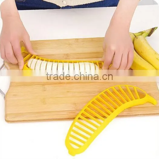 China Factory Direct Sale Plastic Banana Slicer Banana Cutter Banana Chips Making Tool photo-3