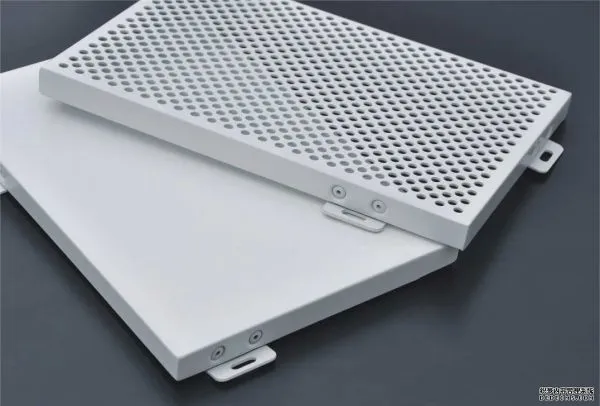 Red Pattern Packaged Aluminum Veneer Canopy photo-3