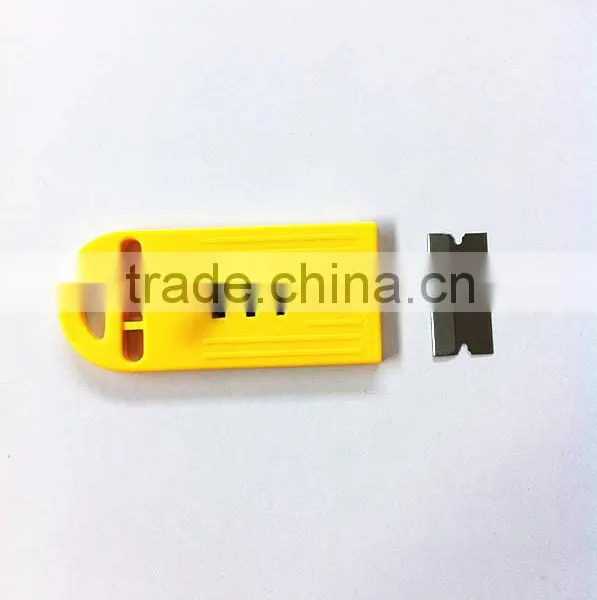 Plastic Ice Scraper With Steel Blade photo-3