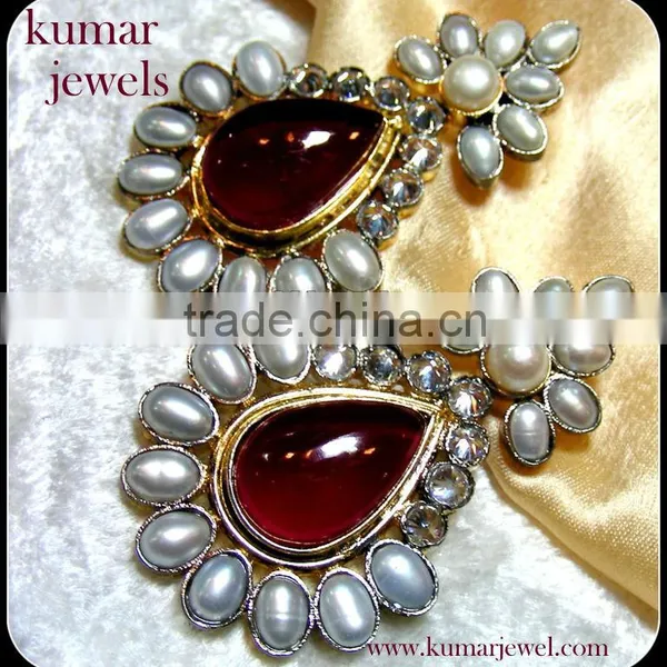 Pearl Dangler