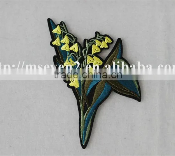 Cheap Price Factory Wholesale Professional Customized Applique Embroidered Patches Flower Shape for Clothing photo-2