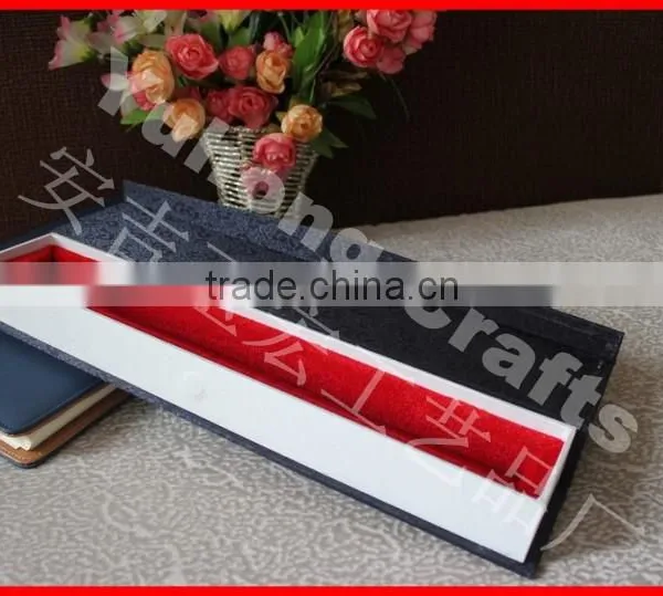 Elegant Chinese Silk Hand Fan Box photo-4