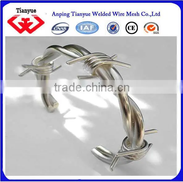 Safety Reliable Quality Hot Dipped Galvanized Barbed Wire photo-5