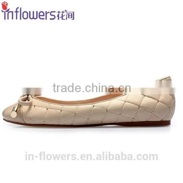 Wholesale OEM ODM Genuine Leather Flat Shoes Middle-aged Women Shoes Flat Shoes photo-5