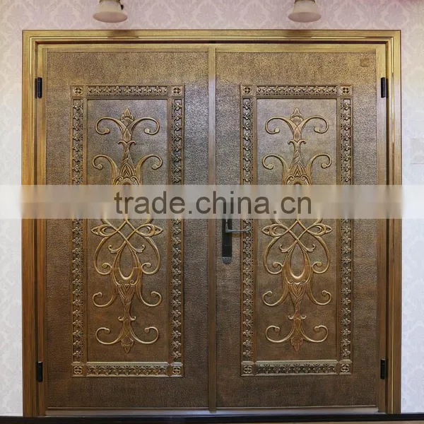 Vila Main Door