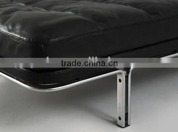 Yadea Modern Designer Furniture Factory Horst Bruning Leather Daybed photo-3