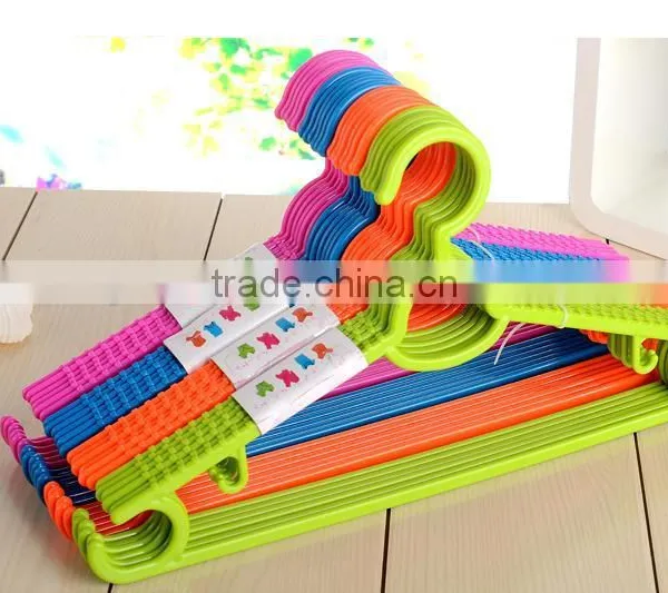 Colorful Plastic Clothes Hanger/pp Cloth Hanger photo-4