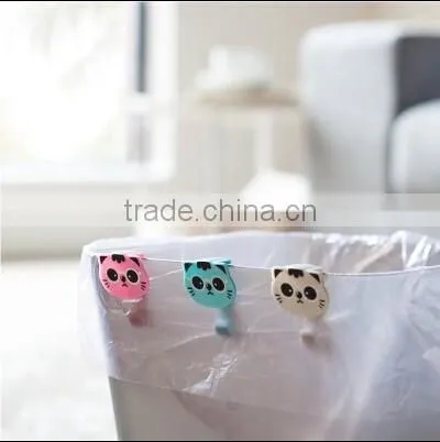 2015 New Small Plastic Garbage Can Clip Holder Diy Mini Cat Plastic Clips photo-2