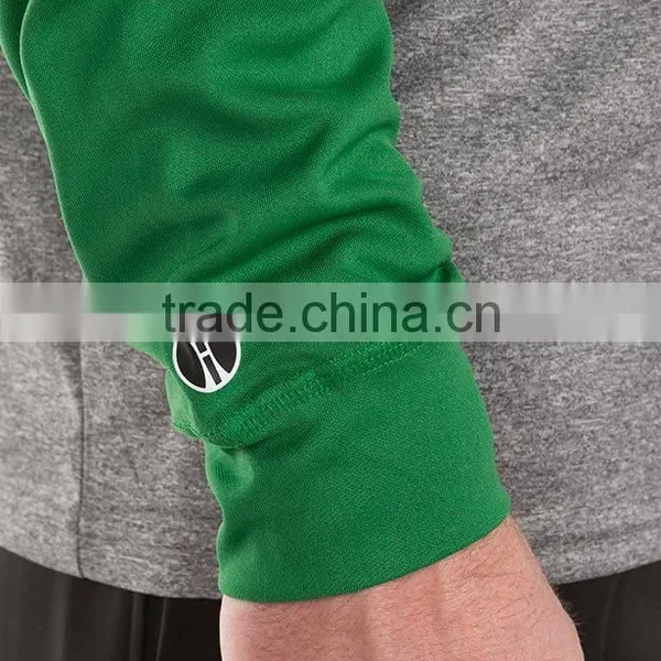 Latest Shirt Designs for Men Lightweight Hooded Performance Shirt T Shirt Wholesale China photo-4