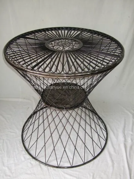 Outdoor Mosaic With Metal Table photo-5