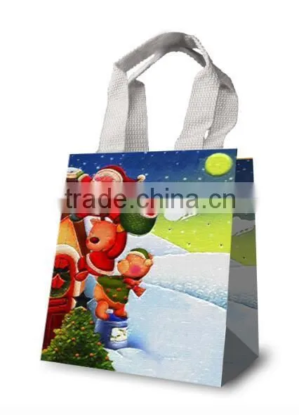 Christmas Gift Bag Made of Art Paper, Paper Bag OEM Acceptable