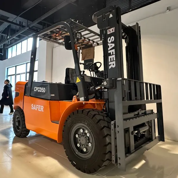 SAFER Stable Fork Lifts 5 Ton 6 Ton 7 Ton Diesel Forklift for Sale photo-5