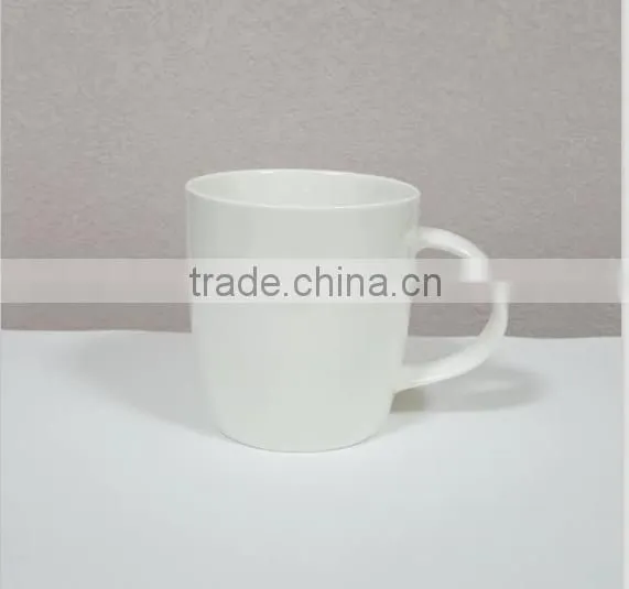 Customize 11oz Regular Shape Porcelain White Mugs for Advertising