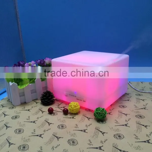 Hot Selling 700ML Electric Aromatherapy Essential Oil Diffuser With 7 Colors Changing photo-2