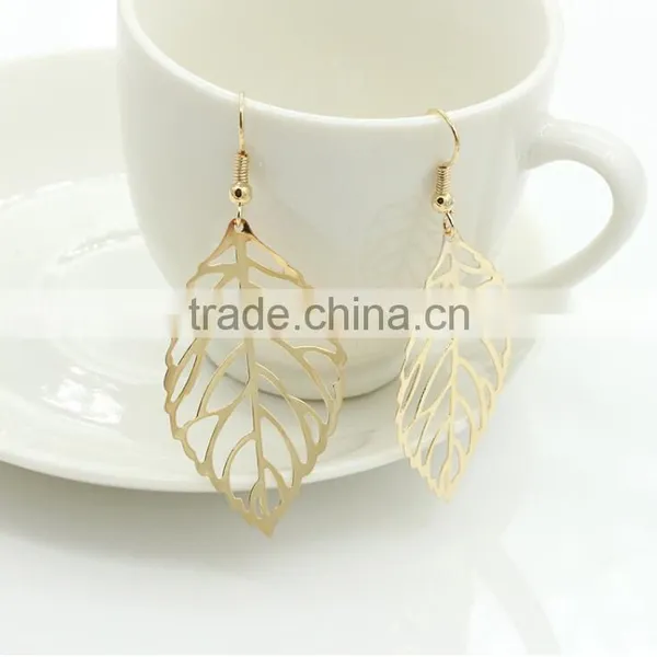 Europe New Style Simple Gold Alloy Jewelry Earrings photo-3