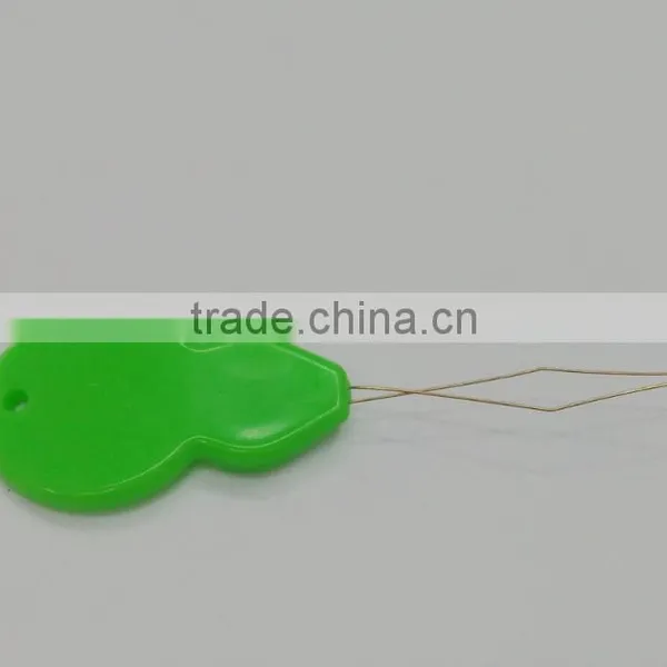 High Quality Needle Threader for Sewing Sewing Tool Sewing Accesssory photo-3