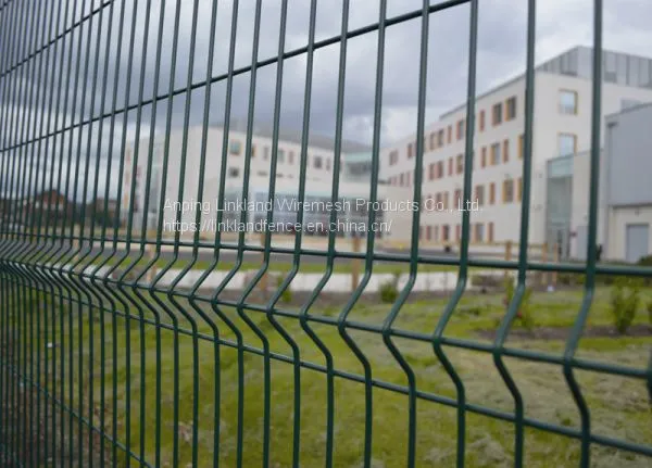 Welded Wire Mesh Fence