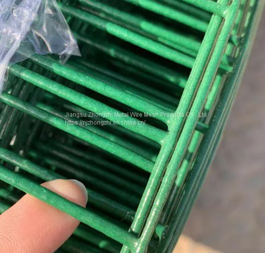 High Quality 4mm PVC Welded Wire Mesh Fence Home Garden V Folds Welded Wire Mesh Fence University Facilities Fence Factory