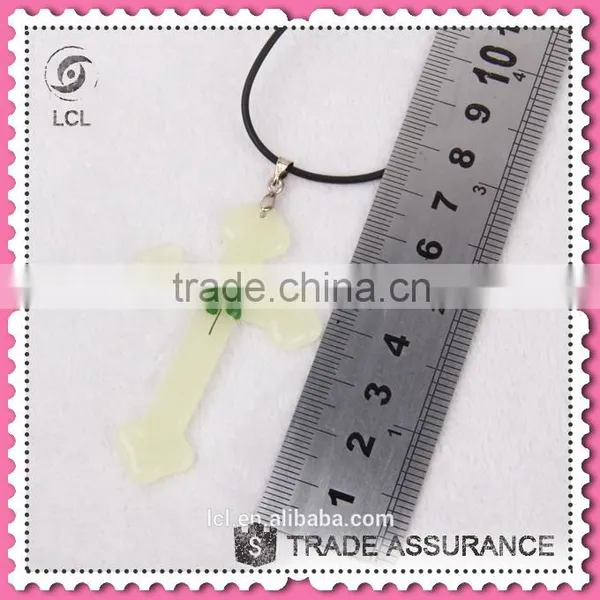 Cross Pendant Clover Religious Necklace, Hot Sale Glow in the Dark Necklace photo-4