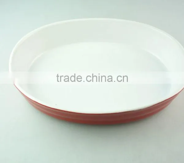 Red Ceramic Bake Plate, Durable Oval Shaped Ceramic Bakeware in Stock photo-2