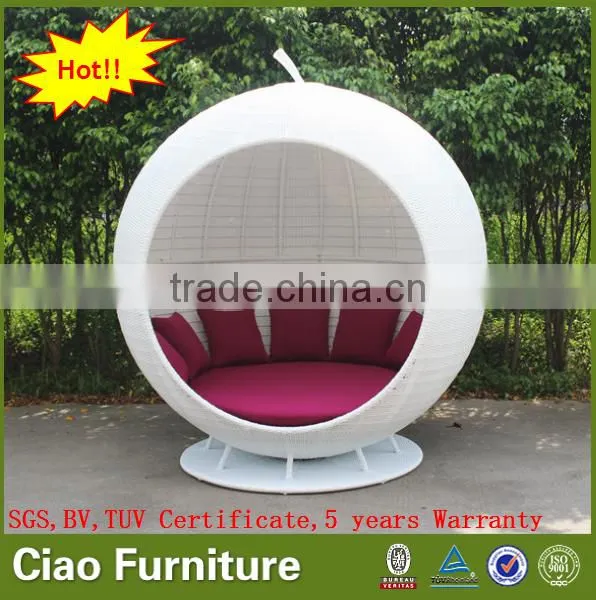 Hotel Outdoor Furniture Poolside Big Bed White Rattan Apple Sunbed photo-2