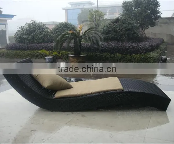 Rattan Pool Sunbed photo-3