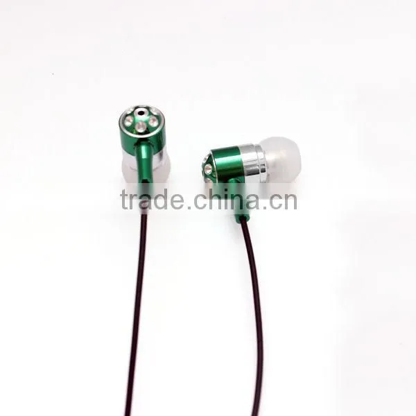 Bright Color Colourful Earphone Good Hand-Feel Metal Earphone Headset Mega Bass photo-4