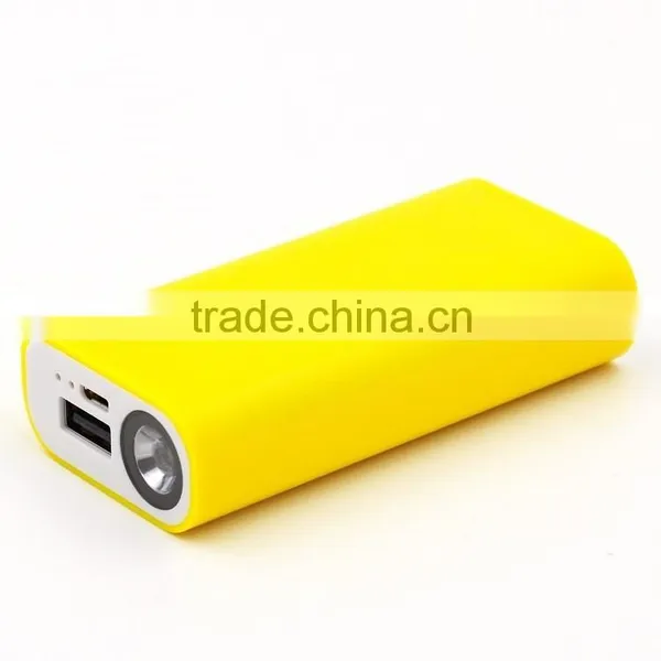 2015 Fashion 5000 Mah Power Bank With Led Light photo-3