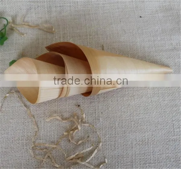 FSC Top Grade Custom Pine Wooden Mini Cone for Food photo-3