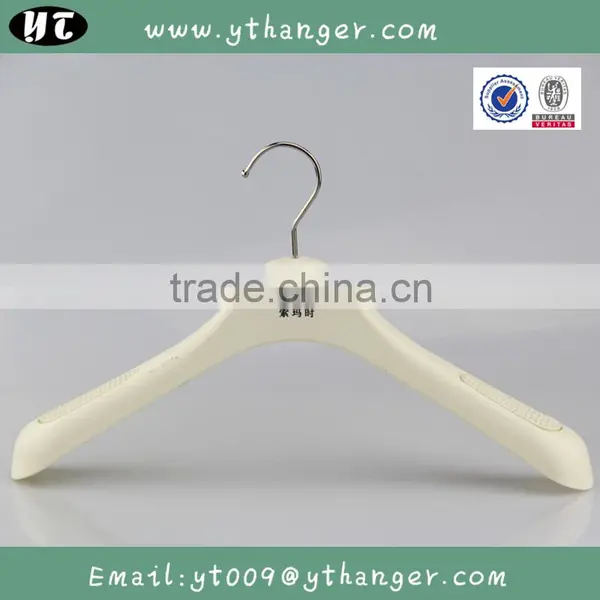 HA7018 China Factory Mens t Shirts Rubber Paint Palstic Hanger photo-3
