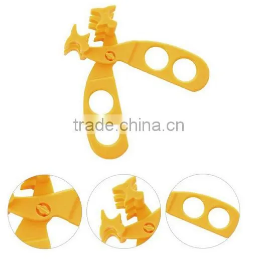 Mother care and baby products multifunctional design safty use BPA free PP food fruit cutting scissors for baby