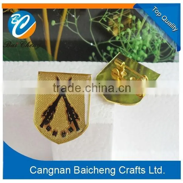 Love Heart Red Die-casting Plated Epoxy Round Metal Badges With Butterfly Pin in Gold Color for Man and Women photo-5
