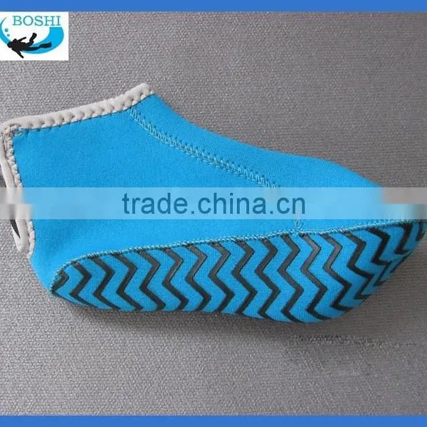 Wholesale Custom Neoprene Waterproof Socks photo-2