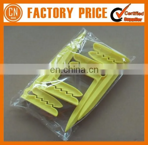 Promotional Popular Beach Item Cheap Beach Towel Clip