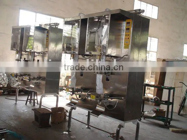 Automatic Liquid Packing Machine (with Stainless Steel UV Sterilizer)