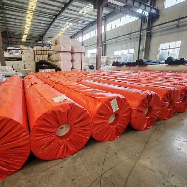 8m Wide 2.5mm Thick ASTM-GRIGM13 Hdpe Geomembrane Price photo-3