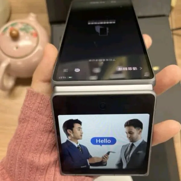 IFlytek Dual Screen Translator 2.0 photo-2