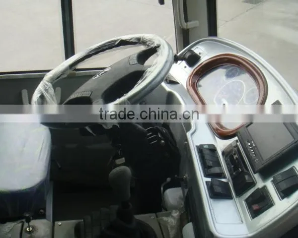 Huaxin Brand 7.3m 30 Seats Diesel LHD Manual Tranmission Mini Bus Price photo-4