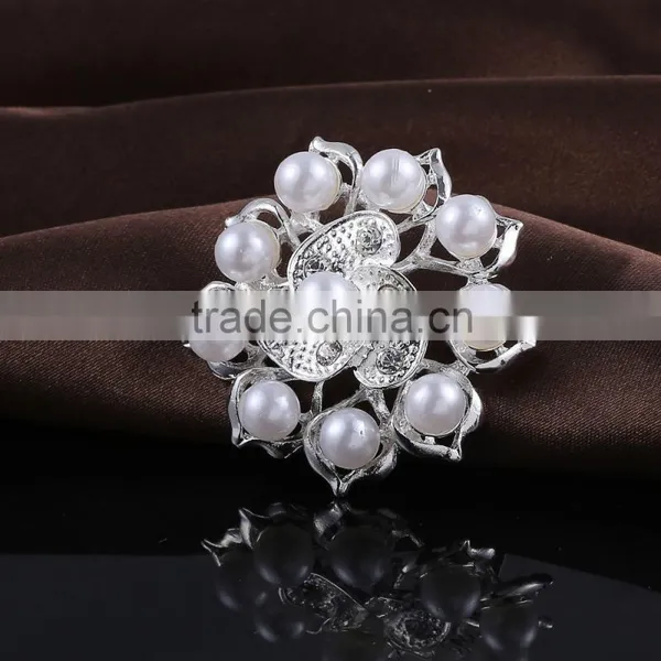 Round Pearls Rhinestone Buckle Pins,Wedding Bridal Brooch For Dress photo-2