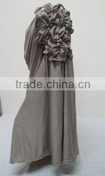 H242 Latest Muslim Hijab Scarf With Flowers on Back photo-3