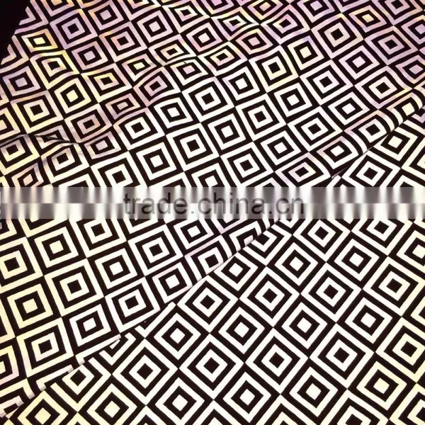 Light Reflective Knit Fabric With Pattern photo-3