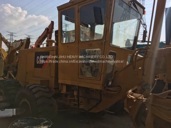 Продаётся использованный бульдозер-равнитель Caterpillar 12G с кондиционером photo-3