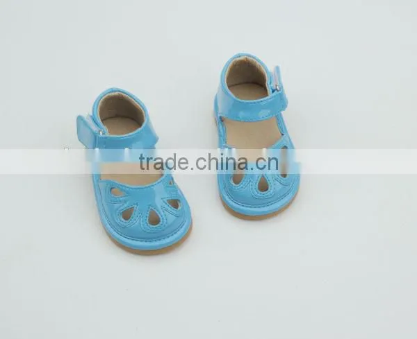 Skidproof Patent PU Leather Lovely Toddler Wholesale Squeaky Shoes photo-4