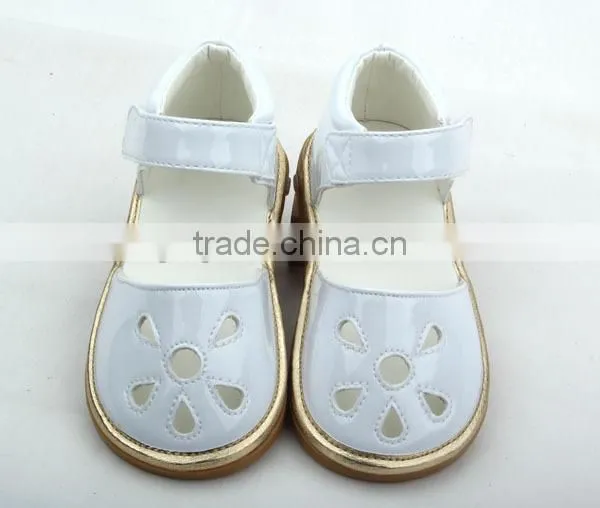 Hot Selling Skidproof Petal Squeaky Toddler Music Notes Shoes photo-5