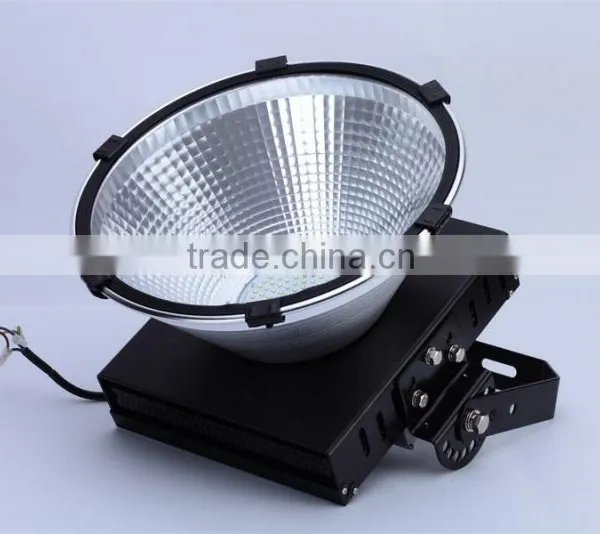 Shenzhen Manufacturer High Lumen 200w Led High Bay Light for Billboard Buliding Undergranding Lighting photo-2