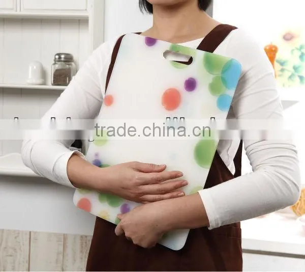 Foldable Color Butcher Plastic Chopping Board photo-2