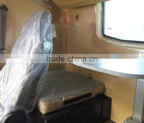 SINOTRUK HOWO T7H 6X2 440HP Euro4 MAN Engine Tractor Head Truck With Rear Axle Lifting photo-4